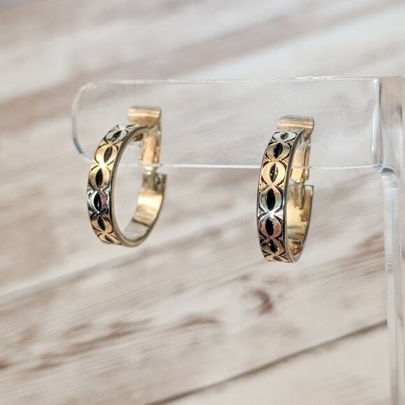 Vintage L H Segal Clip On Earrings - Gold Tone with Black Detail Hoops - Picture 1 of 9